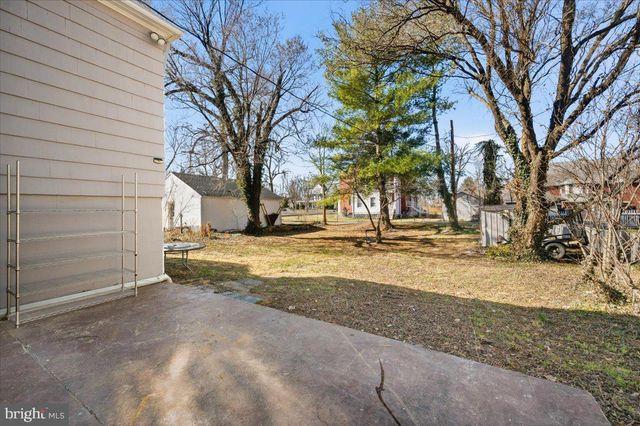 418 S MILDRED ST, Charles Town, WV 25414