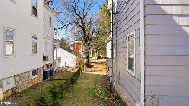 418 S MILDRED ST, Charles Town, WV 25414