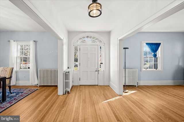 418 S MILDRED ST, Charles Town, WV 25414