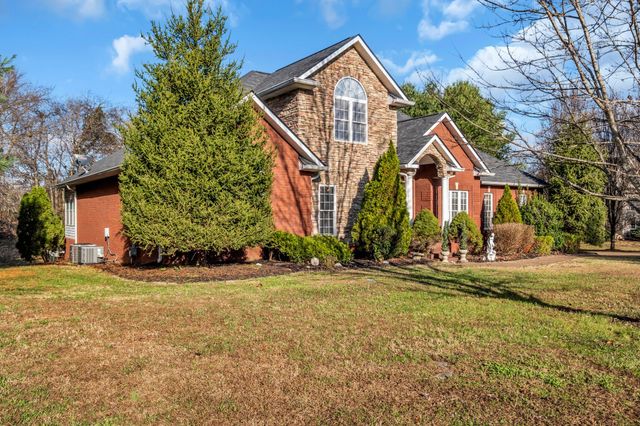 1914 Bartons Cv, Lebanon, TN 37087