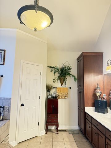 1914 Bartons Cv, Lebanon, TN 37087