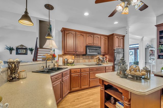 1914 Bartons Cv, Lebanon, TN 37087