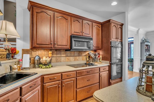 1914 Bartons Cv, Lebanon, TN 37087