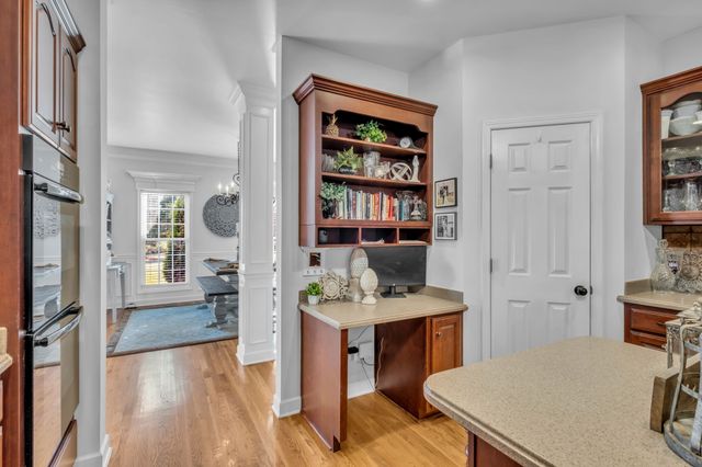 1914 Bartons Cv, Lebanon, TN 37087