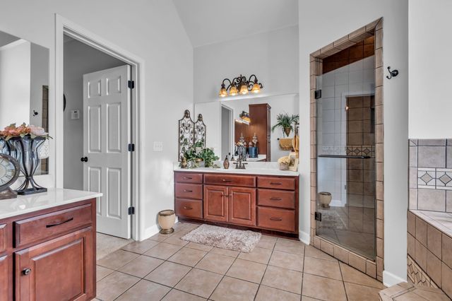 1914 Bartons Cv, Lebanon, TN 37087