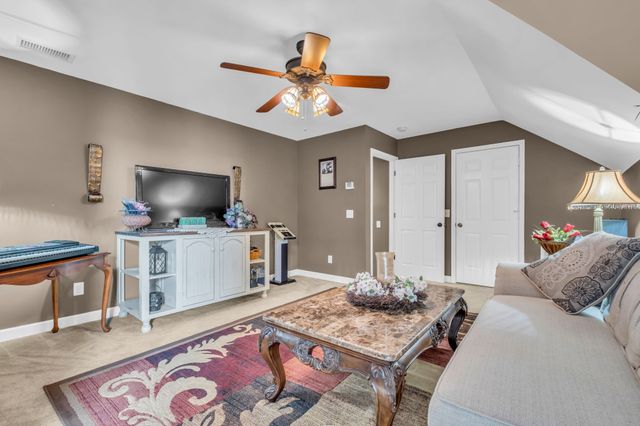 1914 Bartons Cv, Lebanon, TN 37087