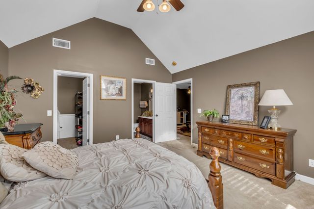 1914 Bartons Cv, Lebanon, TN 37087