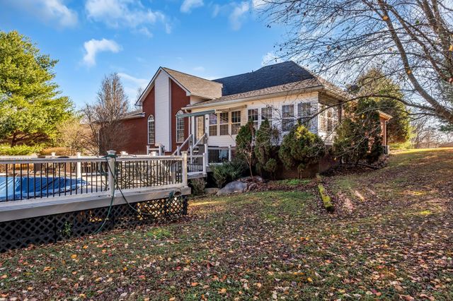 1914 Bartons Cv, Lebanon, TN 37087