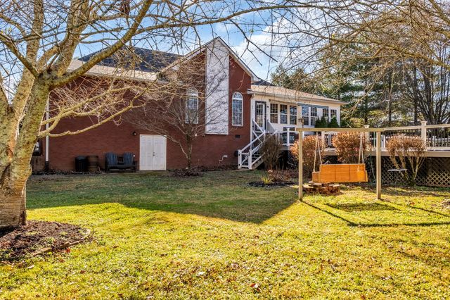 1914 Bartons Cv, Lebanon, TN 37087