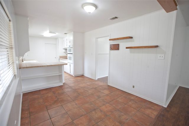 3821 Winifred Drive, Fort Worth, TX 76133