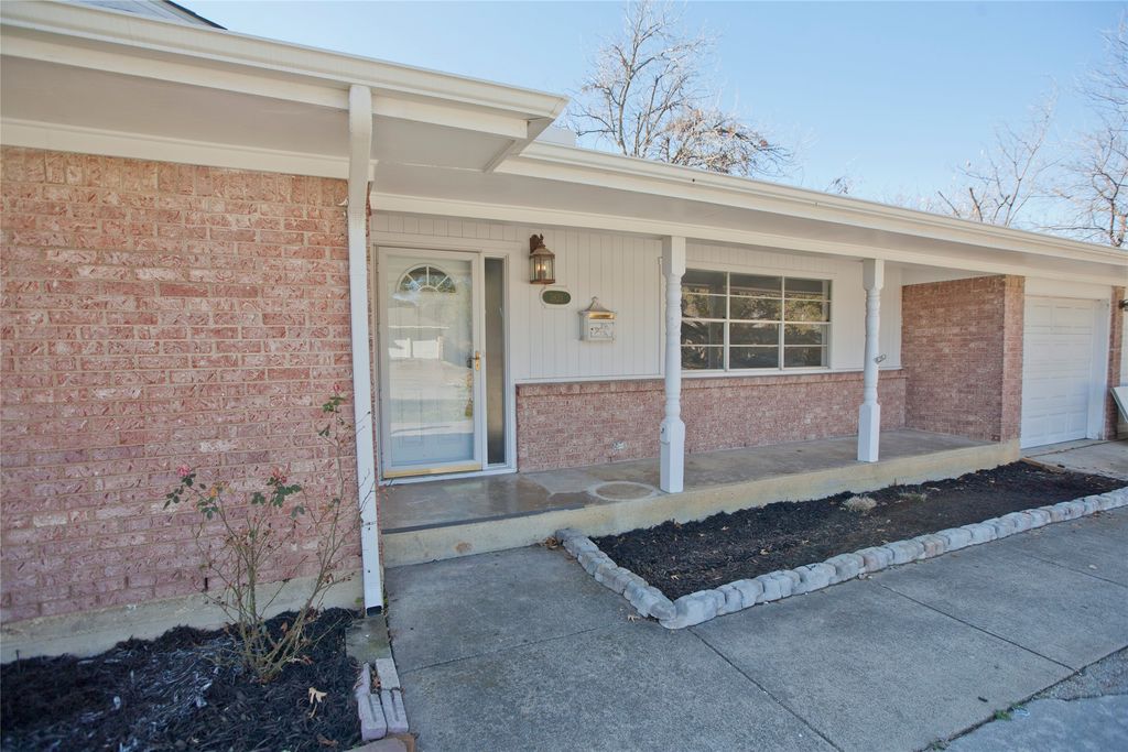 3821 Winifred Drive, Fort Worth, TX 76133