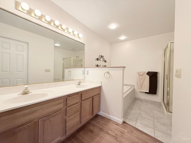 60 Horizon Drive, Hamilton, OH 45013