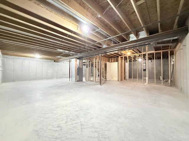 60 Horizon Drive, Hamilton, OH 45013