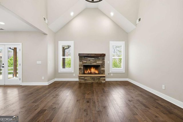 12 Bridgestone Way SE, Cartersville, GA 30120