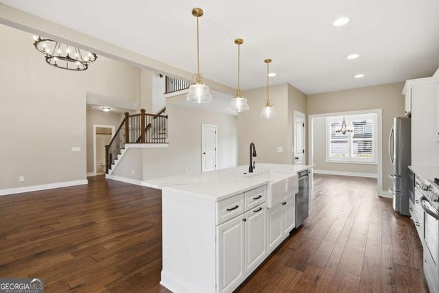 12 Bridgestone Way SE, Cartersville, GA 30120