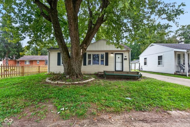 321 E 39th Street, Anderson, IN 46013