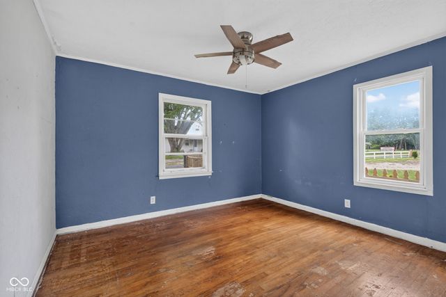321 E 39th Street, Anderson, IN 46013