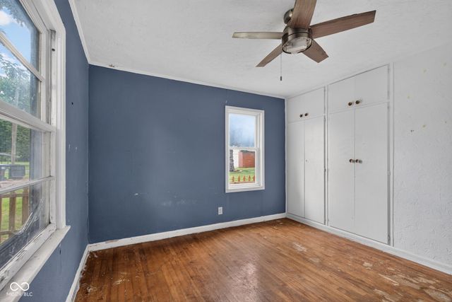 321 E 39th Street, Anderson, IN 46013