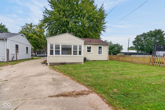 321 E 39th Street, Anderson, IN 46013