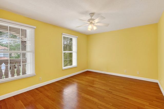 194 Lone Pine Drive, Palm Beach Gardens, FL 33410