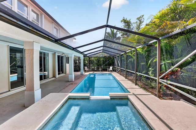 194 Lone Pine Drive, Palm Beach Gardens, FL 33410