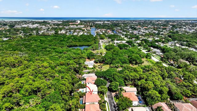 194 Lone Pine Drive, Palm Beach Gardens, FL 33410