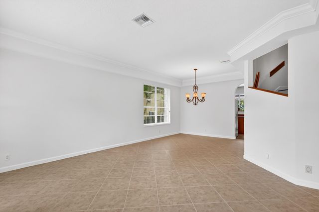 194 Lone Pine Drive, Palm Beach Gardens, FL 33410