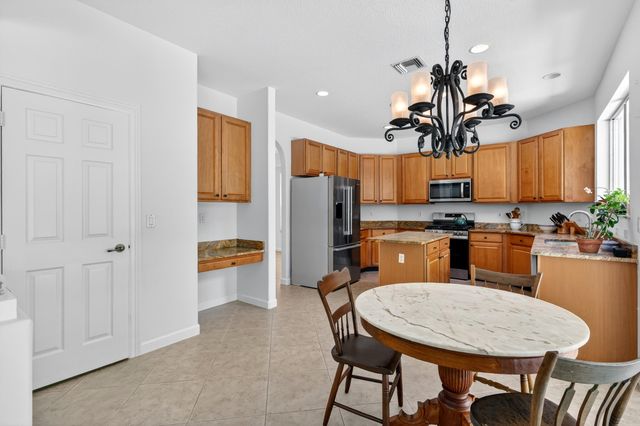 194 Lone Pine Drive, Palm Beach Gardens, FL 33410