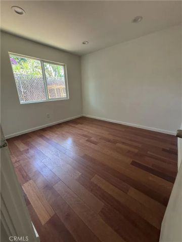 17738 Lanark St, Reseda, CA 91335