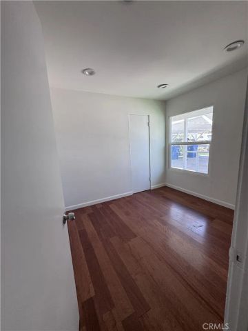 17738 Lanark St, Reseda, CA 91335