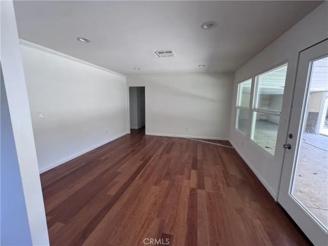 17738 Lanark St, Reseda, CA 91335
