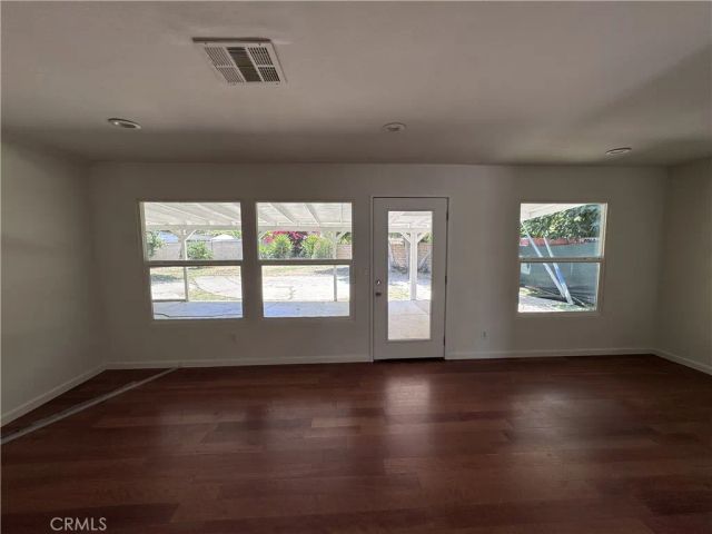 17738 Lanark St, Reseda, CA 91335