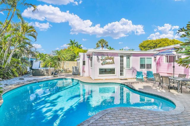 3218 Palm Drive, Delray Beach, FL 33483