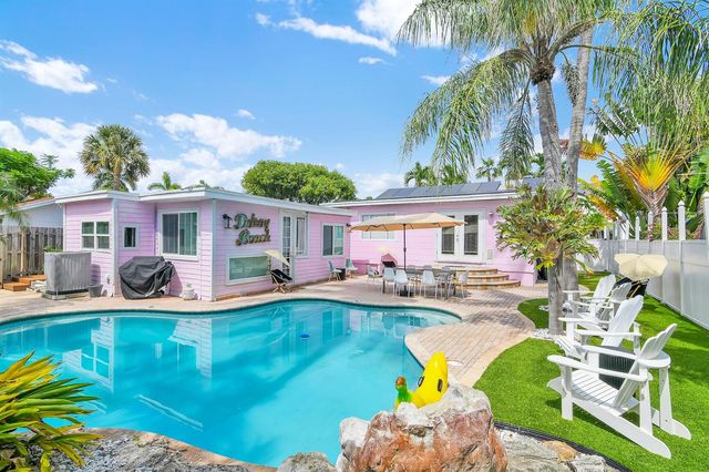 3218 Palm Drive, Delray Beach, FL 33483