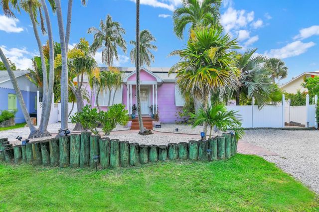3218 Palm Drive, Delray Beach, FL 33483