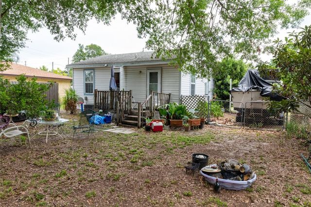 148 W MAGNOLIA STREET, Apopka, FL 32703