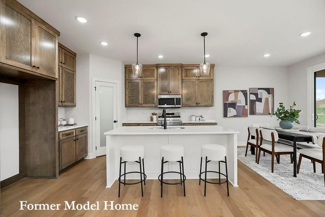 7904 SE Hoot Owl Street, Blue Springs, MO 64014