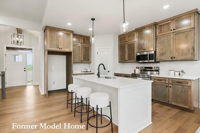 7904 SE Hoot Owl Street, Blue Springs, MO 64014