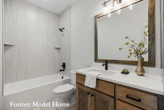 7904 SE Hoot Owl Street, Blue Springs, MO 64014