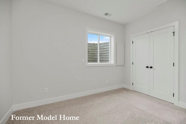 7904 SE Hoot Owl Street, Blue Springs, MO 64014