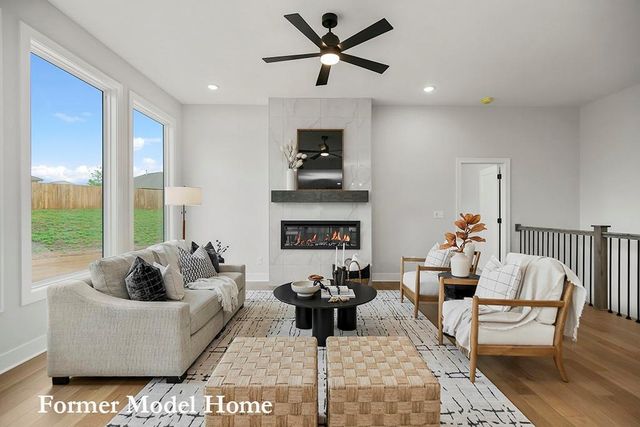 7904 SE Hoot Owl Street, Blue Springs, MO 64014