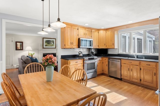 6 Audubon Drive, Topsfield, MA 01983