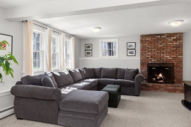 6 Audubon Drive, Topsfield, MA 01983