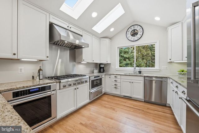 8416 WELLER AVE, Mclean, VA 22102