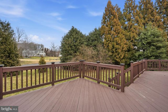 8416 WELLER AVE, Mclean, VA 22102