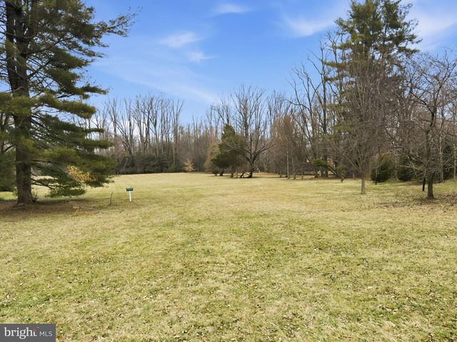 8416 WELLER AVE, Mclean, VA 22102