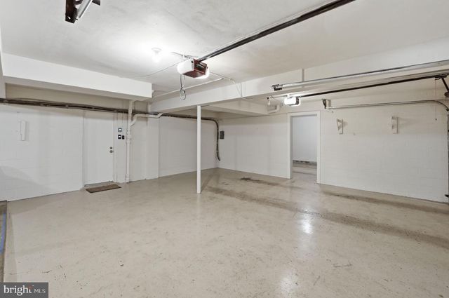 8416 WELLER AVE, Mclean, VA 22102