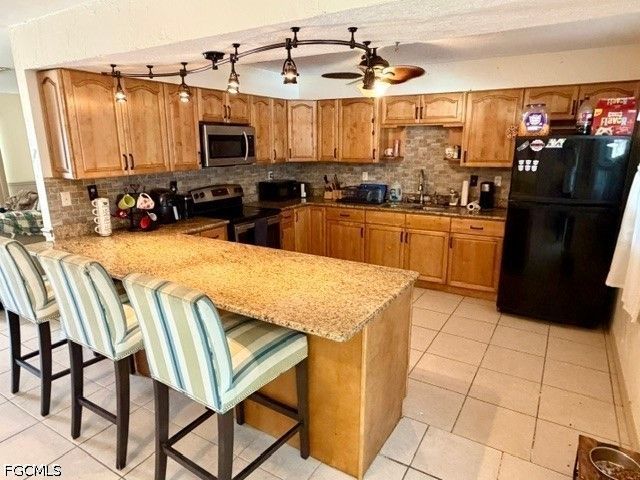 13032 8th ST, Fort Myers, FL 33905