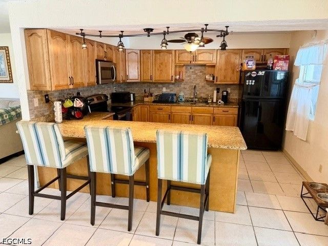 13032 8th ST, Fort Myers, FL 33905