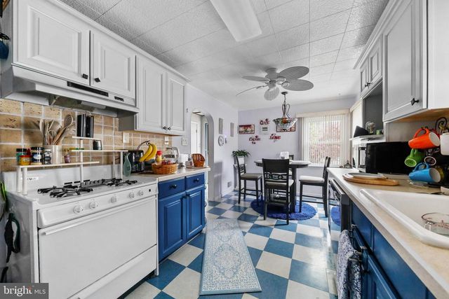 1010 VAN ROSSUM AVE, Beverly, NJ 08010